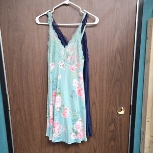Flora Nikrooz Size M Navy and Aqua Floral Lace Sleeveless Nightgowns